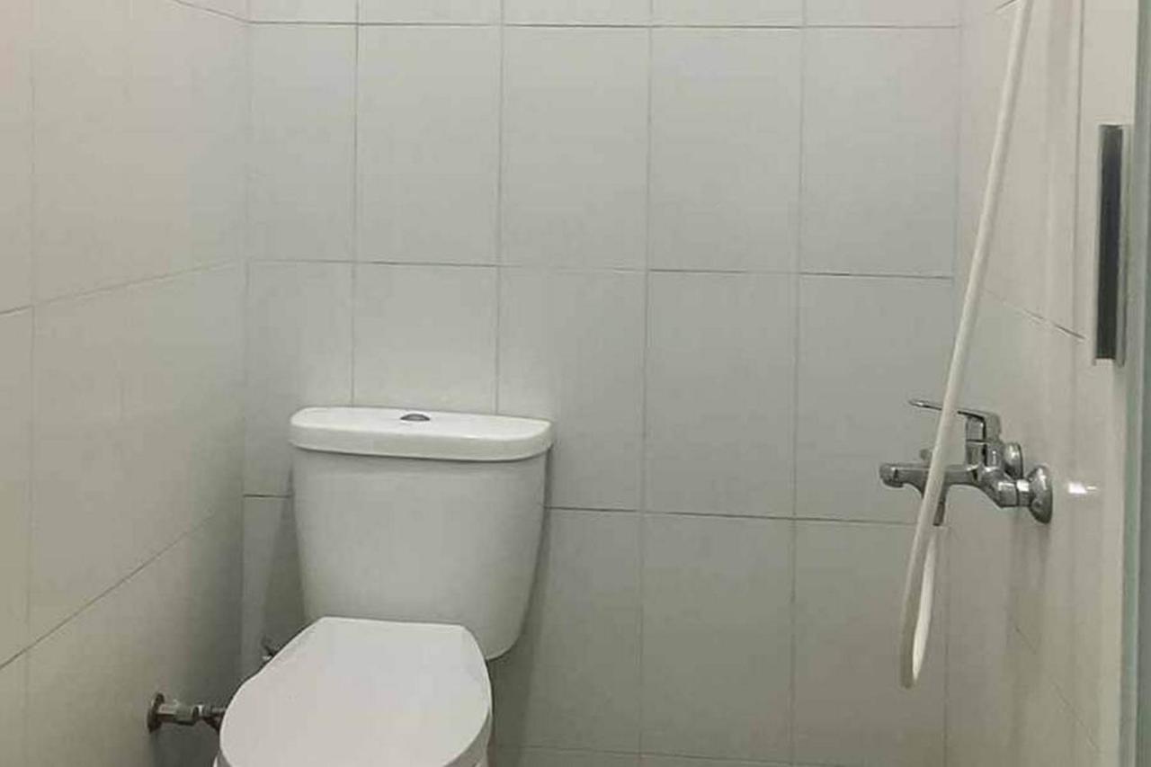 Reddoorz Plus At Panorama Villas Batu باتو المظهر الخارجي الصورة
